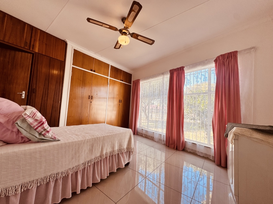 2 Bedroom Property for Sale in Songloed North West